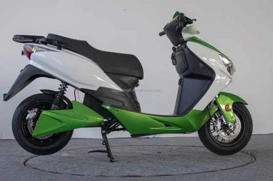 LCD-scherm 2000w waterdicht afneembare batterij scooter Volwassenen elektrische auto met 2 zitplaatsen