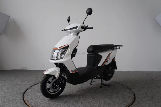 EEG-gecertificeerde 3000W elektrische motorfiets met afneembare lithiumbatterij en schijfrem