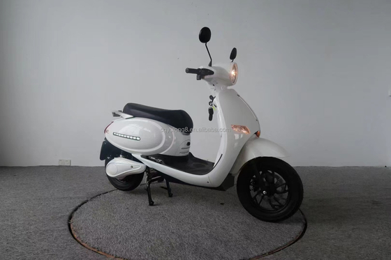 500W/1000W/1500W/2000W Brushless Motor Electric Scooter voor volwassenen Max. snelheid 40 60km/h
