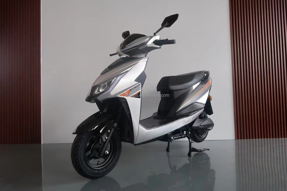 3.0-10 band 1500W 48V 60V elektrische scooter voor volwassenen betaalbaar en aanpasbaar