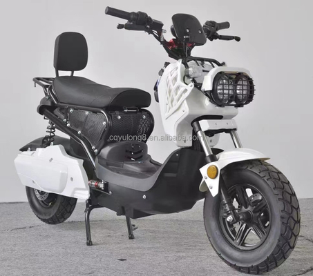 Aanpasbare elektrische scooters van 1500W-2000W met dubbele koplampen en snel opladen